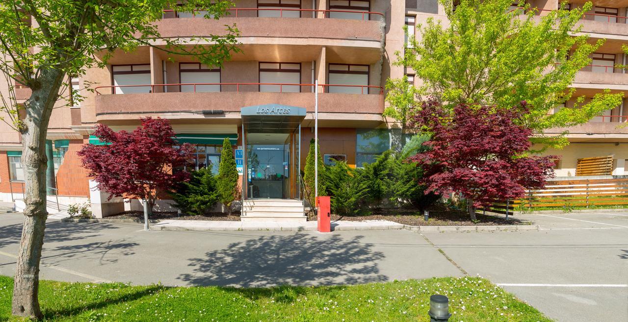 Apartamentos Los Arces Isla Exterior photo